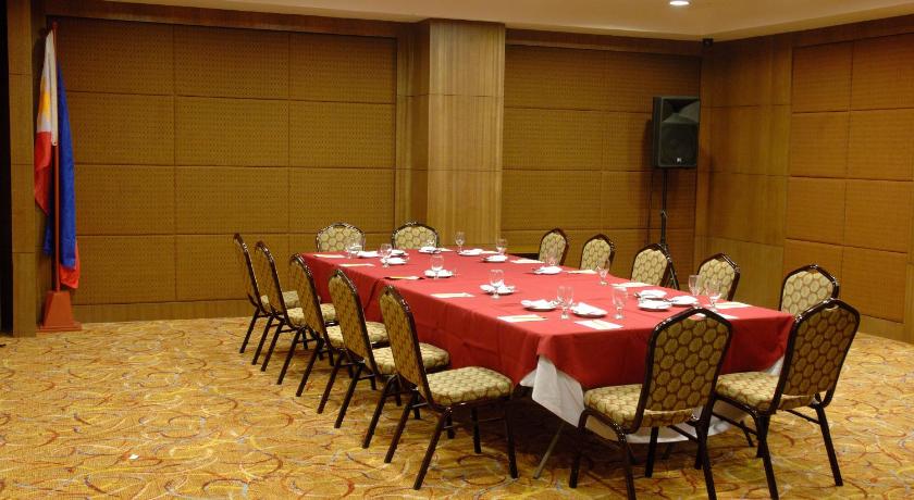 Crown Regency Hotel Makati