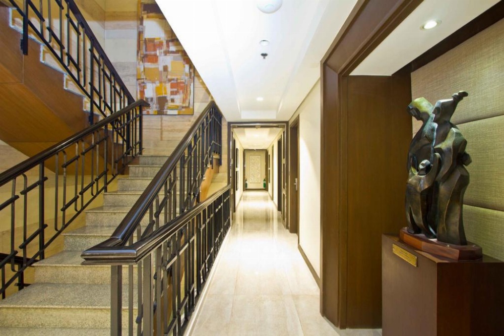 Crown Regency Hotel Makati