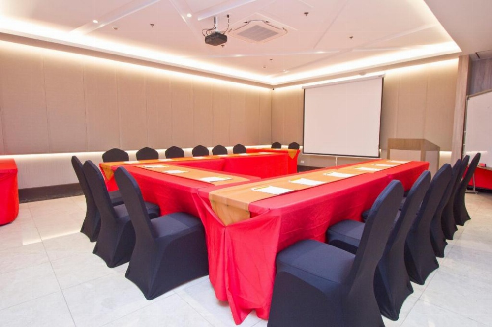 Crown Regency Hotel Makati